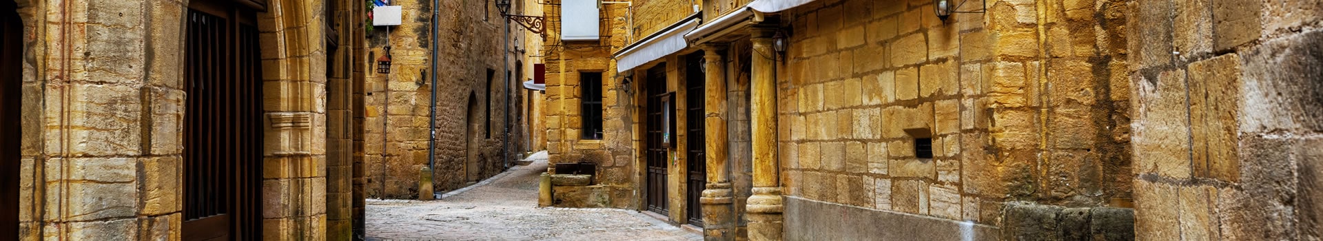 La tua vacanza **Sarlat-la-Canéda** inizia qui