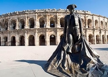 Nîmes