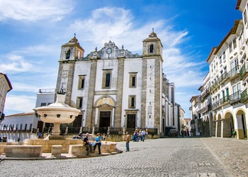 Evora