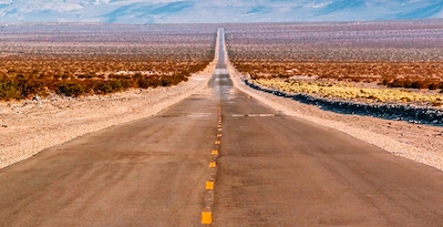 Route 66, da Chicago a Los Angeles e San Francisco. Route 66, da Chicago a Los Angeles e San Francisco.