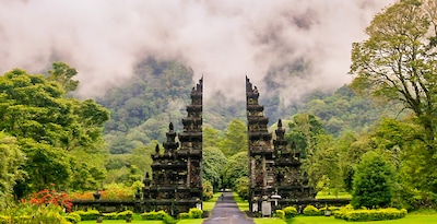 Hong Kong, Kuala Lumpur e Bali Hong Kong, Kuala Lumpur e Bali