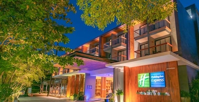 Holiday Inn Express Phuket Patong Beach Central, An Ihg Hotel