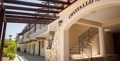 Crystallo Hotel Apts