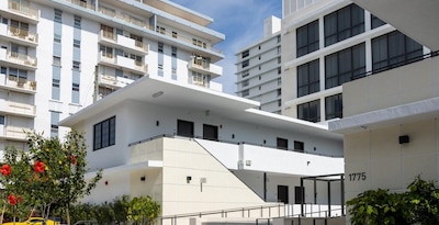 Uma House By Yurbban South Beach