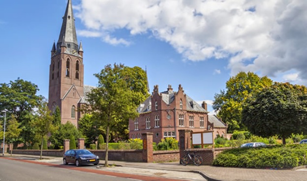 Abbiamo una selezione di offerte per voli, hotel, pacchetti, auto a noleggio, ... Controllali tutte con il semplice tocco di un pulsante: Eindhoven: Segui le tue passioni