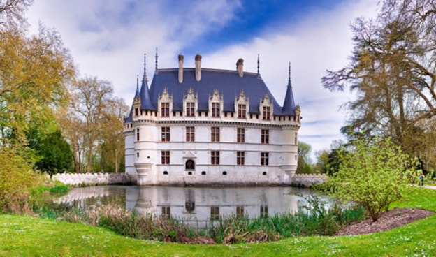 Paesaggio Culturale Patrimonio dell'Unesco Azay-le-Rideau: Un romantico castello con il suo specchio d'acqua
