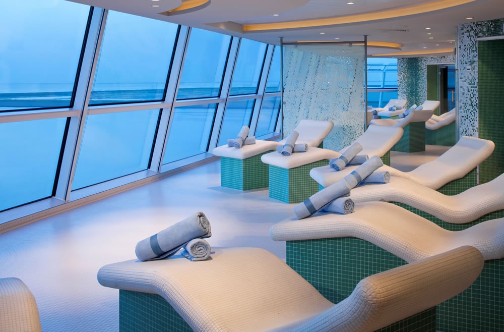 Foto Celebrity Reflection10