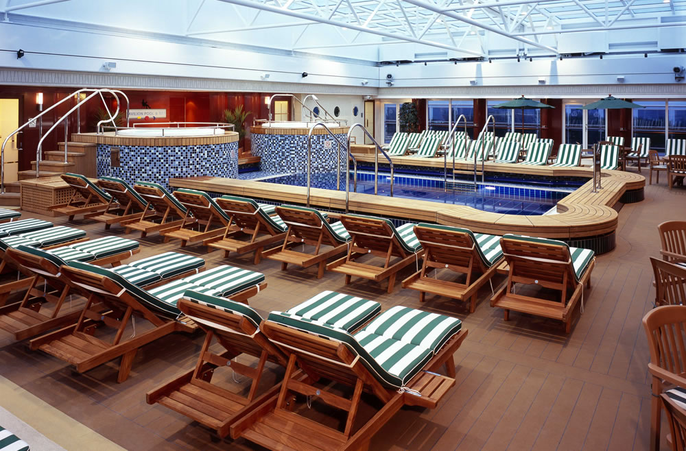 Foto Queen Mary 220