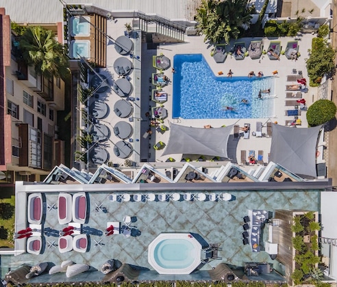 Gallery - Essence Hotel Boutique
