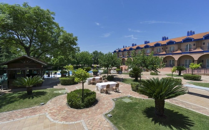 Gallery - Hotel Fuente Las Piedras