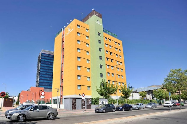 Gallery - Travelodge Madrid Alcala De Henares