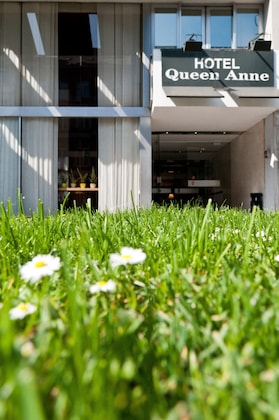 Gallery - Queen Anne Hotel