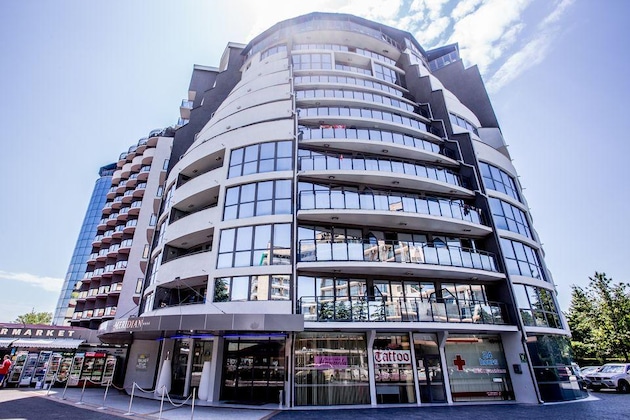 Gallery - Smartline Meridian Hotel