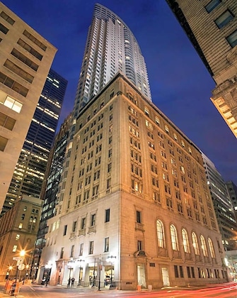 Gallery - One King West Hotel & Residence