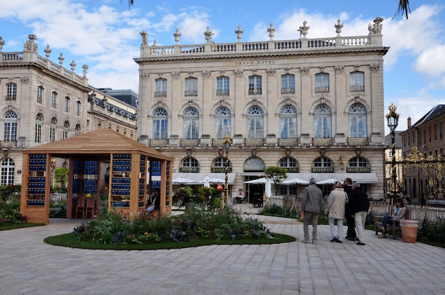 Gallery - Grand Hotel De La Reine Place Stanislas