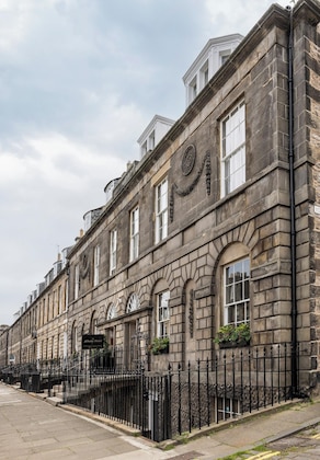 Gallery - Albany Hotel