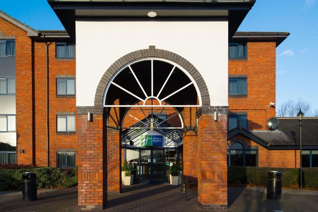 Gallery - Holiday Inn Express Stafford By Ihg