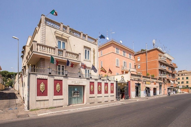Gallery - Aurelius Art Gallery Hotel