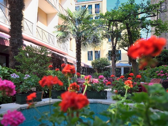 Gallery - Amadeus Hotel