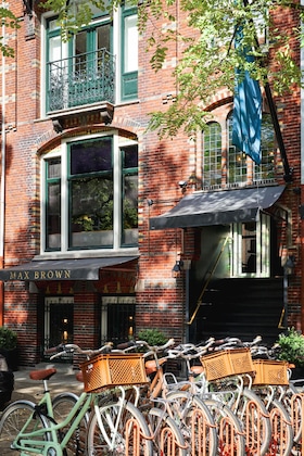 Gallery - Max Brown Hotel Museum Square