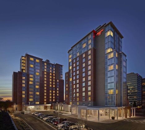 Gallery - Hampton Inn By Hilton Halifax Downtown