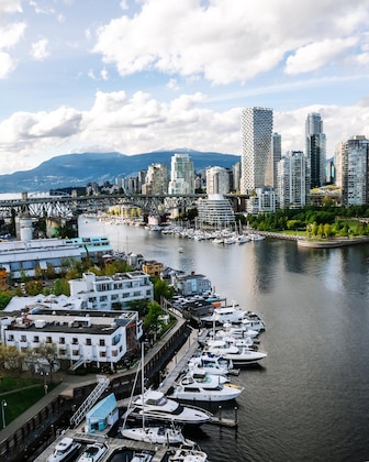 Gallery - Granville Island Hotel
