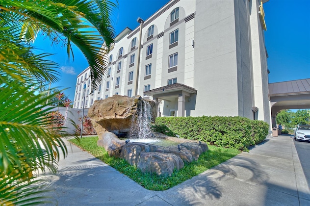 Gallery - Sonesta Essential Orlando Airport