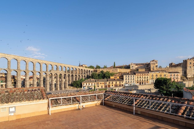 Gallery - Eurostars Plaza Acueducto