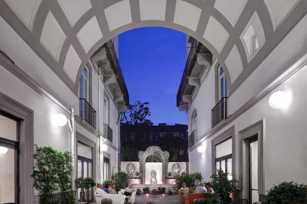 Gallery - Hotel Piazza Bellini & Apartments