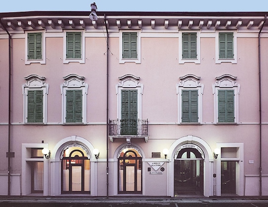 Gallery - Ala D'oro