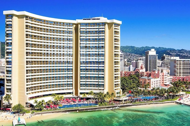 Gallery - Sheraton Waikiki Beach Resort