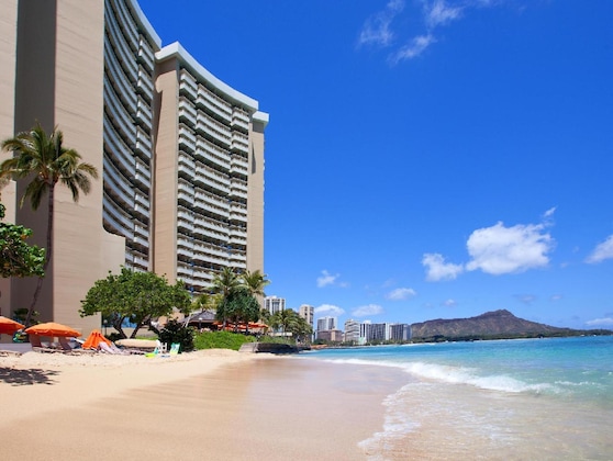 Gallery - Sheraton Waikiki Beach Resort