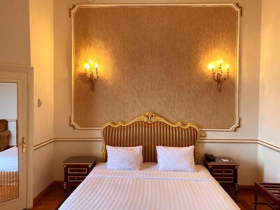 Gallery - Windsor Palace Luxury Heritage Hotel Since 1906 By Paradise Inn Group.