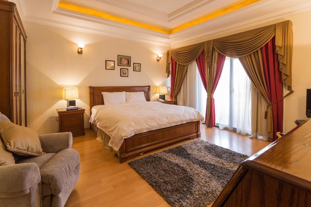 Gallery - New Park Hotel