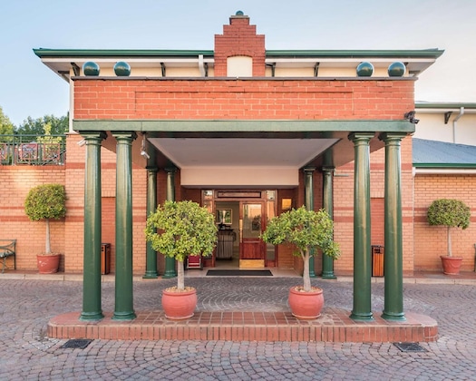 Gallery - Courtyard Hotel Rosebank