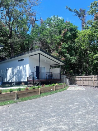 Gallery - Ellis Beach Oceanfront Bungalows