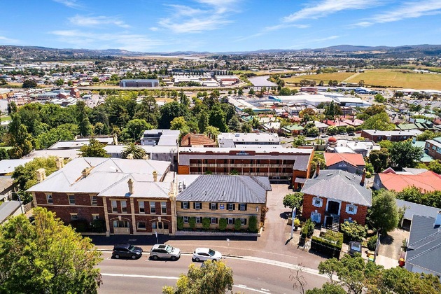 Gallery - Coach House Launceston