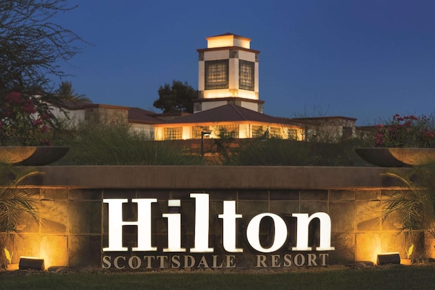Gallery - Hilton Scottsdale Resort & Villas