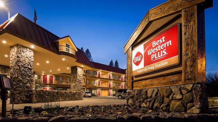 Gallery - Best Western Plus Yosemite Way Station Motel