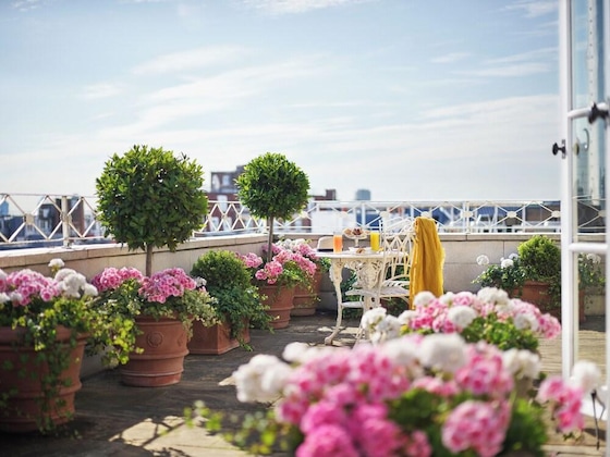Gallery - The Dorchester - Dorchester Collection
