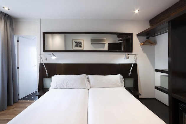 Gallery - Petit Palace Arana