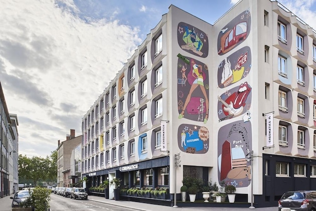Gallery - Chromatics Hotel & Restaurant The Hill Club