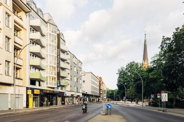 Gallery - Harry's Home Berlin Moabit