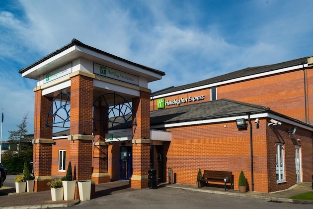 Gallery - Holiday Inn Express Manchester East By Ihg