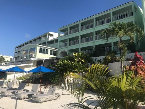Gallery - Coconut Court Beach Hotel