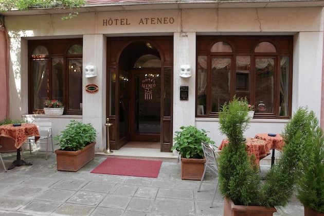 Gallery - Hotel Ateneo