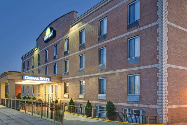 Gallery - Days Inn By Wyndham Jamaica   Jfk Airport