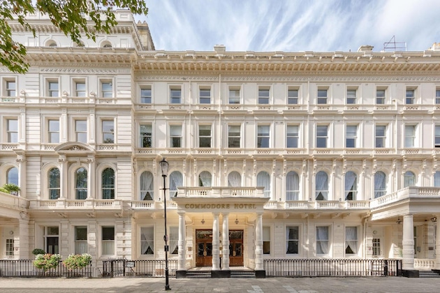 Gallery - Commodore Hotel