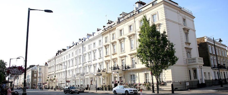 Gallery - Huttons Hotel