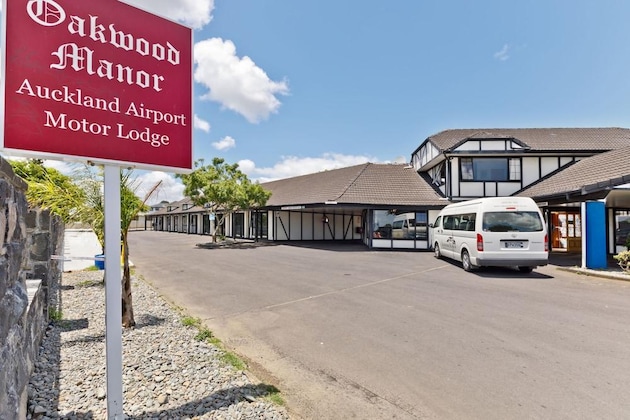 Gallery - Oakwood Manor Motor Lodge